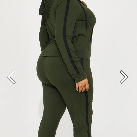 Fashion nova olive green jogging suit - Picture 3 of 8